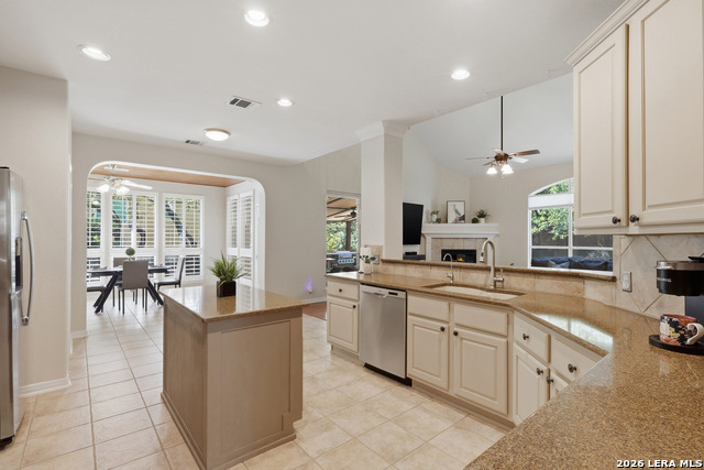 Image 9 of 46 For 20619 Wind Springs