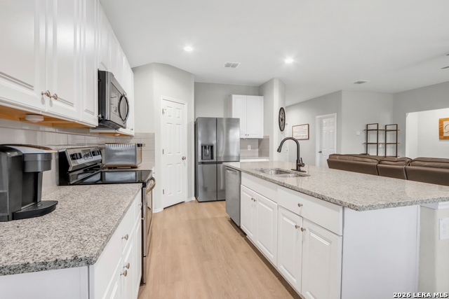 Image 14 of 28 For 3200 Broad View