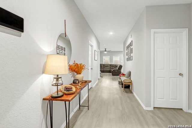 Image 16 of 28 For 3200 Broad View