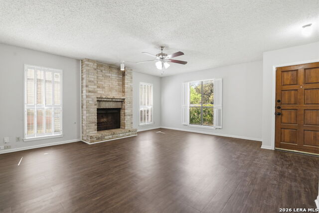 Image 4 of 27 For 2703 Red Tree