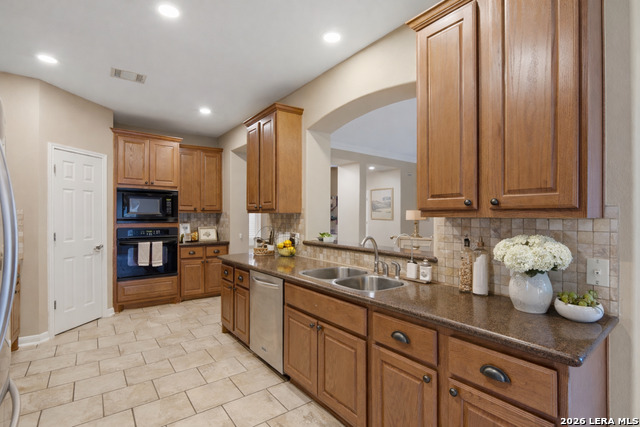 Image 6 of 32 For 311 Waxberry