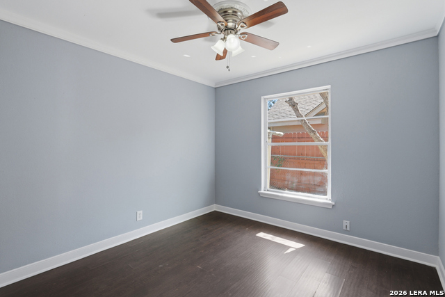 Image 20 of 34 For 210 N Guilford Dr