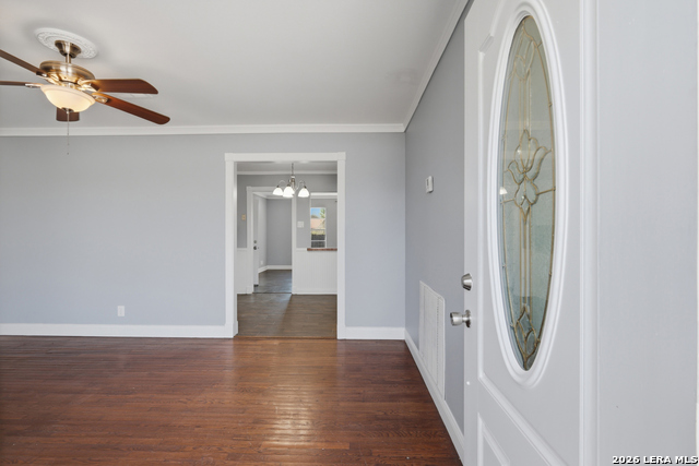 Image 5 of 34 For 210 N Guilford Dr