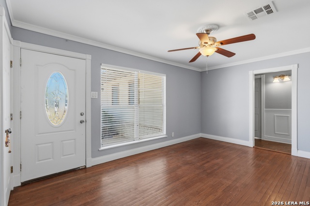 Image 7 of 34 For 210 N Guilford Dr