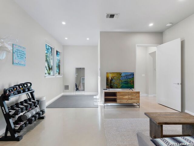 Image 34 of 50 For 25 Tilbury Lane