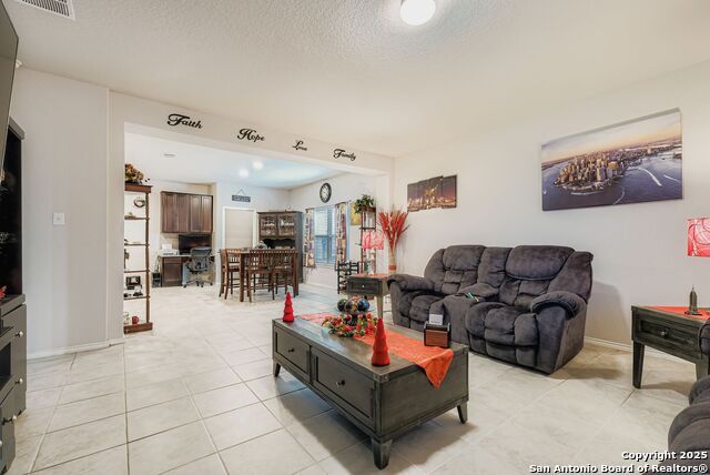 Image 10 of 28 For 9224 Grand Western