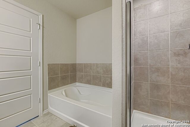 Image 24 of 28 For 9224 Grand Western