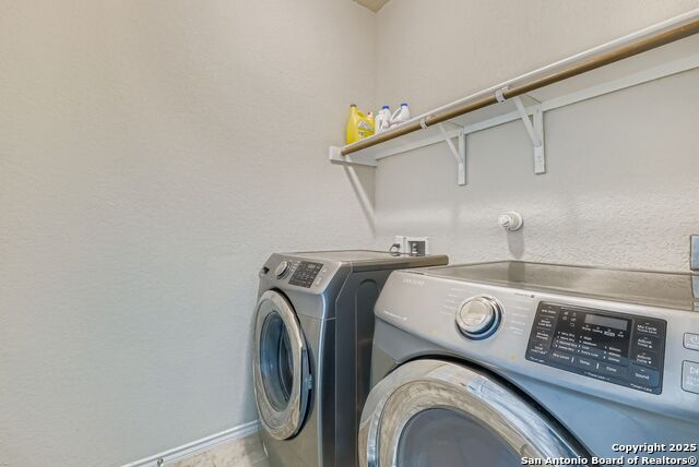 Image 25 of 28 For 9224 Grand Western