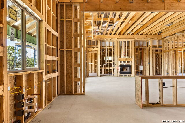 Image 14 of 28 For 2116 Comal Springs