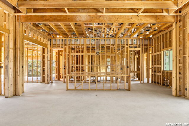 Image 7 of 28 For 2116 Comal Springs