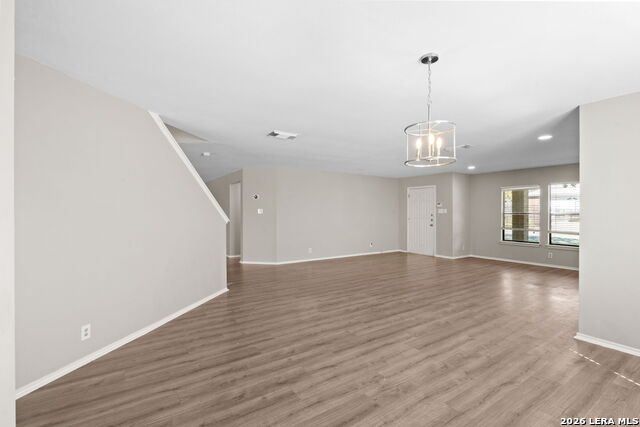 Image 7 of 28 For 7051 Shadow Run