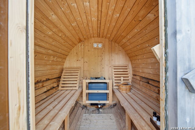 Image 25 of 36 For 1956 Live Oak