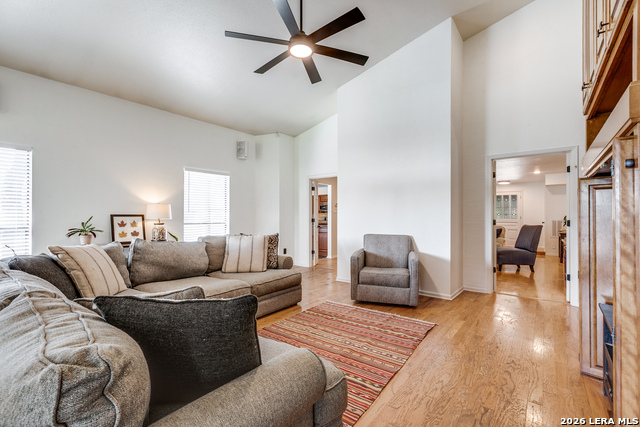 Image 17 of 45 For 26820 Autumn Gln