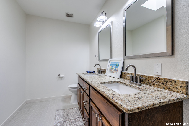 Image 28 of 45 For 26820 Autumn Gln