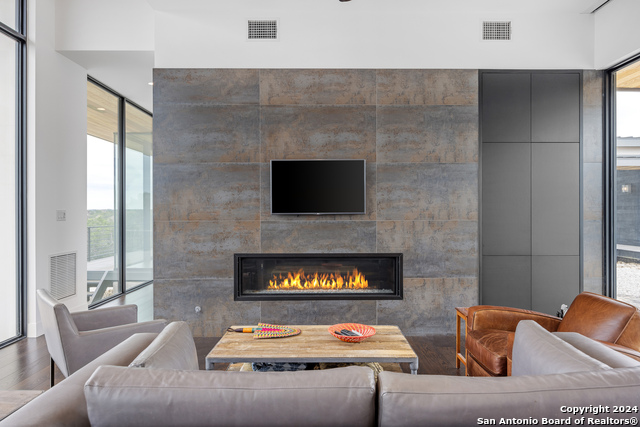 Image 10 of 60 For 5081 Texas 173