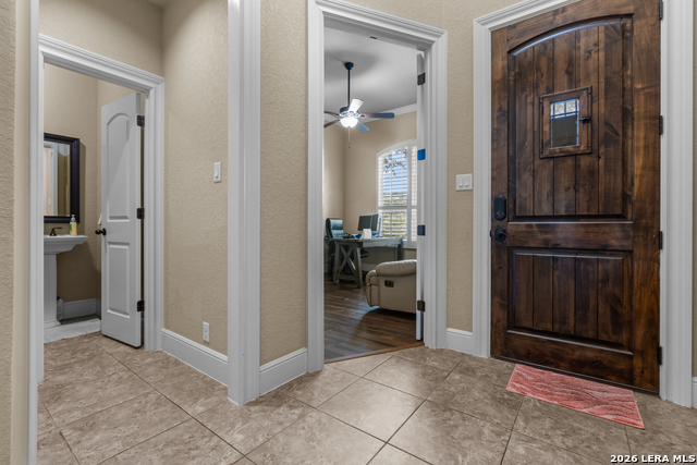 Image 7 of 35 For 8718 Silver Rock