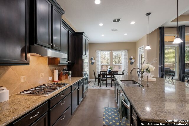 Image 12 of 43 For 12410 Alstroemeria