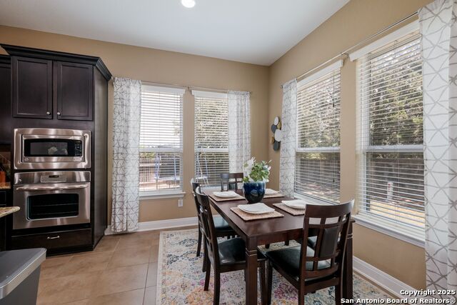 Image 14 of 43 For 12410 Alstroemeria