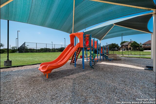 Image 39 of 43 For 12410 Alstroemeria