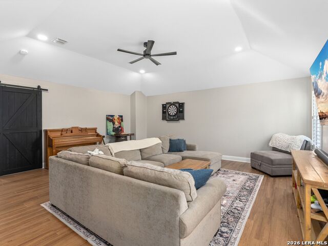 Image 27 of 48 For 2 Lakeside Dr