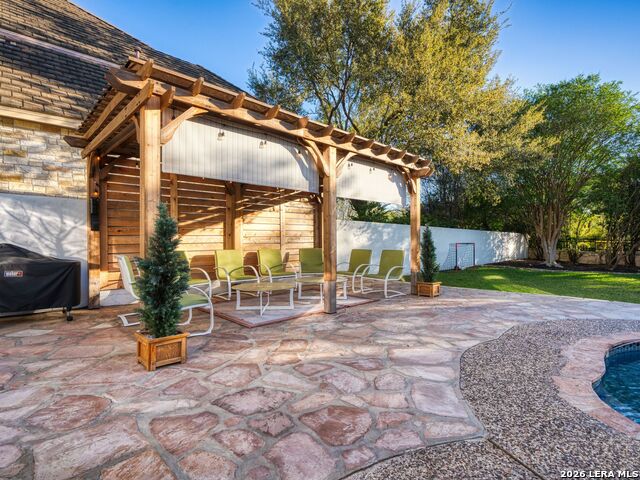 Image 38 of 48 For 2 Lakeside Dr