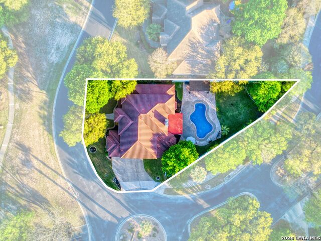 Image 42 of 48 For 2 Lakeside Dr