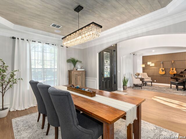 Image 7 of 48 For 2 Lakeside Dr