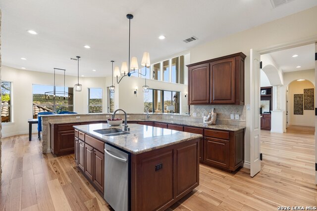 Image 17 of 39 For 17912 Crystal