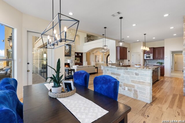 Image 18 of 39 For 17912 Crystal