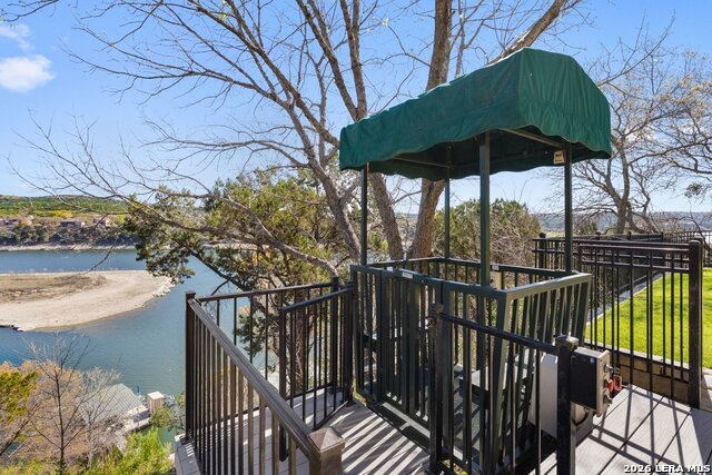 Image 6 of 39 For 17912 Crystal