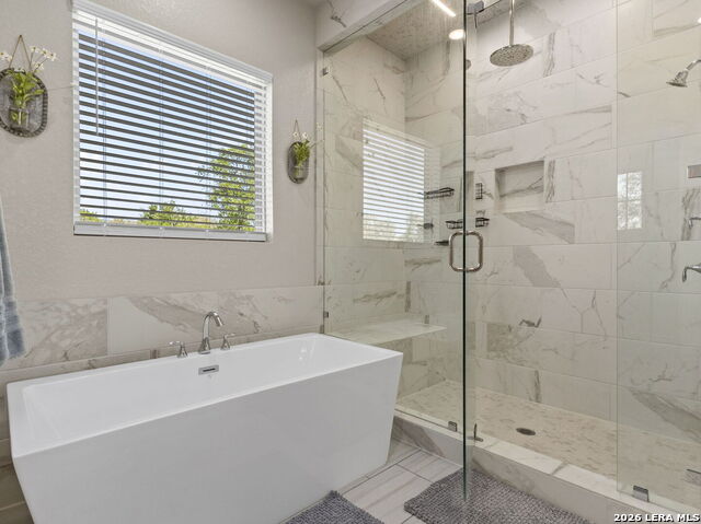 Image 29 of 50 For 245 James Way