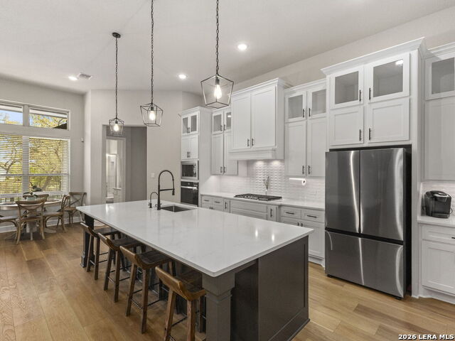 Image 4 of 50 For 245 James Way