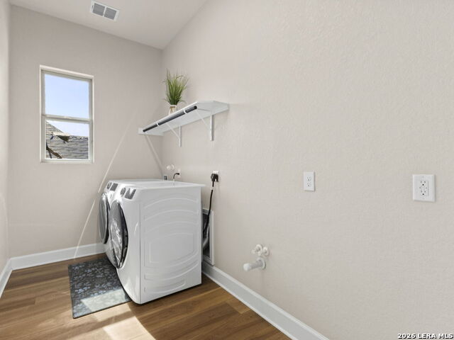 Image 41 of 50 For 245 James Way