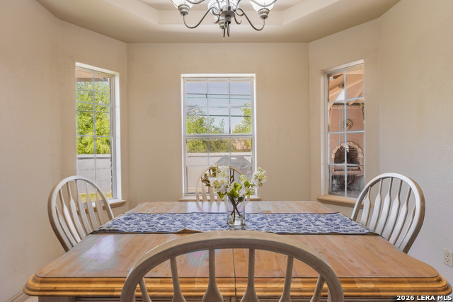 Listing photo id 9 for 2155 Romel St.