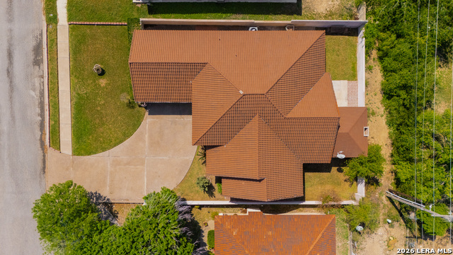 Listing photo id 31 for 2155 Romel St.