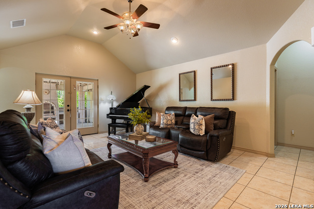 Listing photo id 6 for 2155 Romel St.