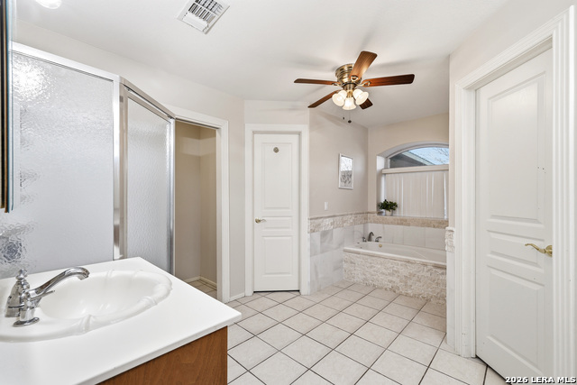 Listing photo id 20 for 11421 Ware Seguin