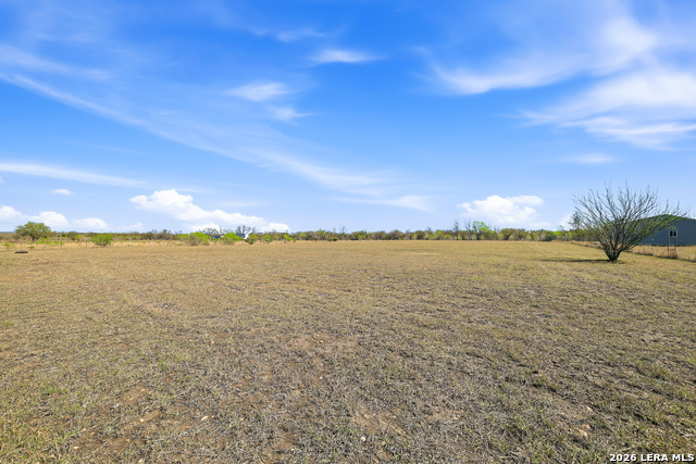 Listing photo id 36 for 11421 Ware Seguin