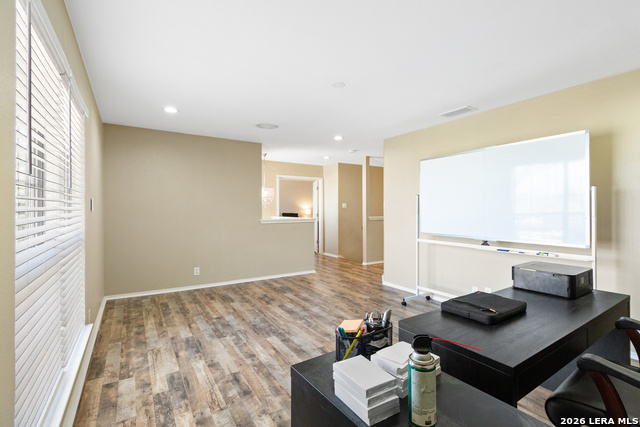 Image 13 of 25 For 7318 Mesquite Crk