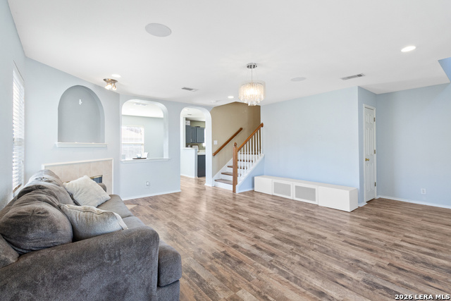 Image 5 of 25 For 7318 Mesquite Crk