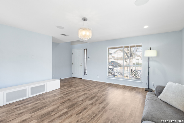 Image 6 of 25 For 7318 Mesquite Crk