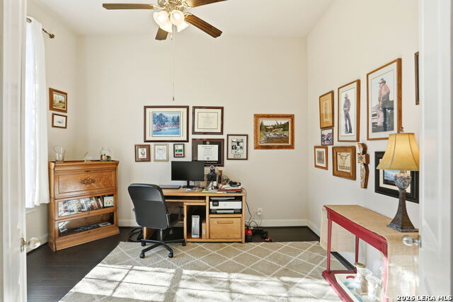 Image 14 of 36 For 29030 Voges  