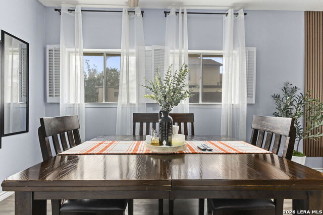 Image 12 of 36 For 7123 Thrush View  8