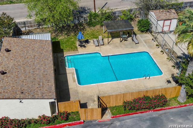 Image 31 of 36 For 7123 Thrush View  8