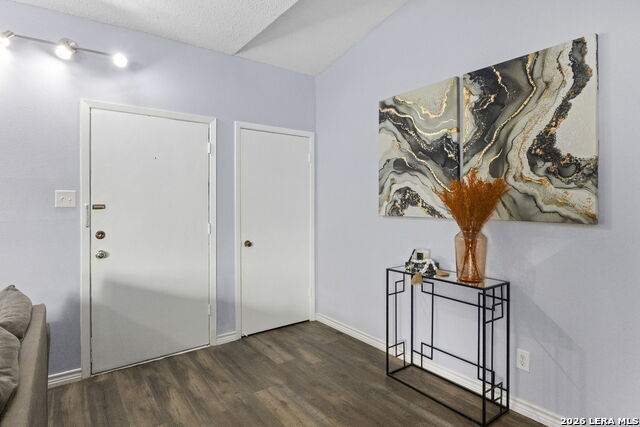 Image 8 of 36 For 7123 Thrush View  8