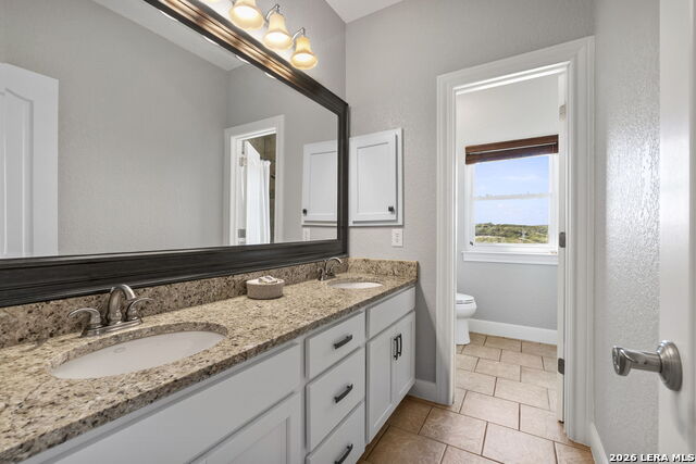 Image 23 of 34 For 616 Blue Diamond