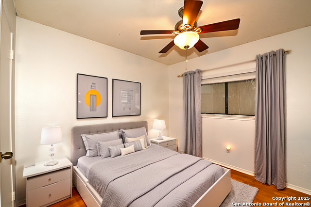 Image 5 of 24 For 16426 Alwick Ln