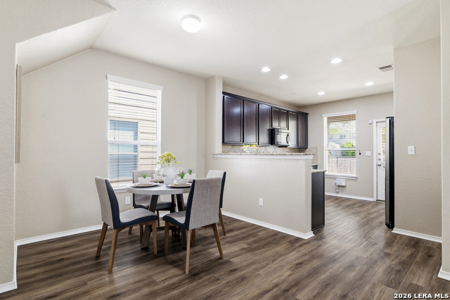 Image 12 of 31 For 474 Walnut Crest