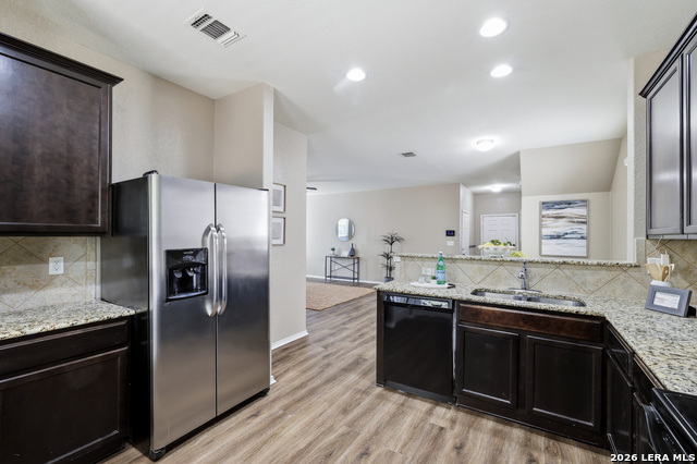 Image 15 of 31 For 474 Walnut Crest