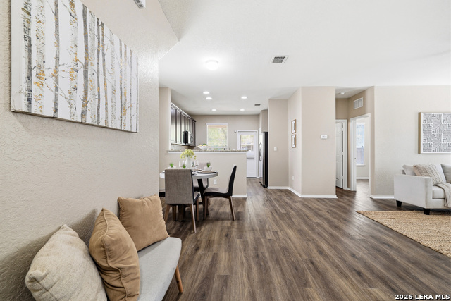 Image 4 of 31 For 474 Walnut Crest